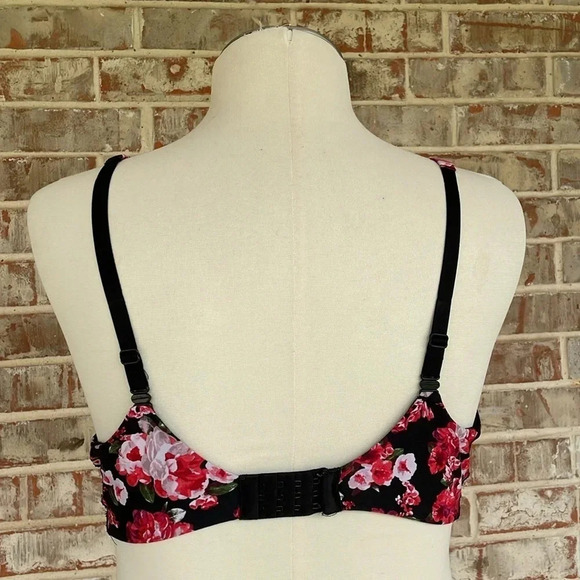 Secret Treasures Black Red Floral - Picture 6 of 9